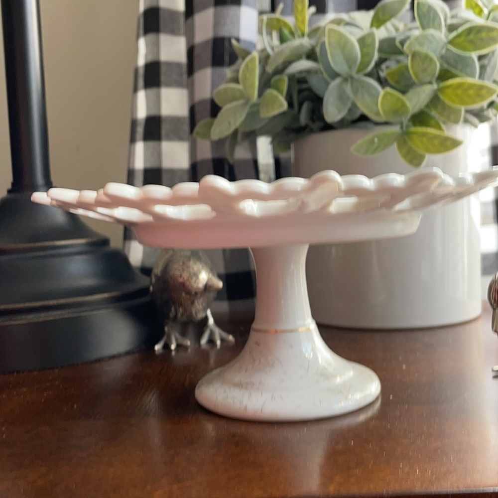 Norcrest Sweet Violet small one tier cake stand - Picture 3 of 8